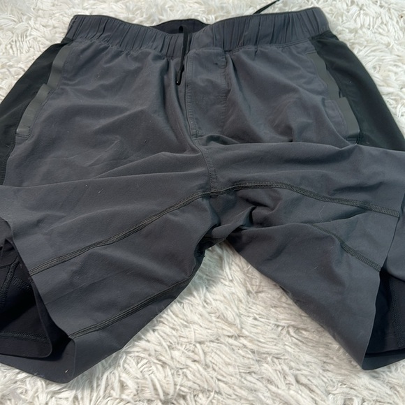 🔥$SALE$🔥 Lululemon Men's Athletic Shorts - Picture 2 of 9